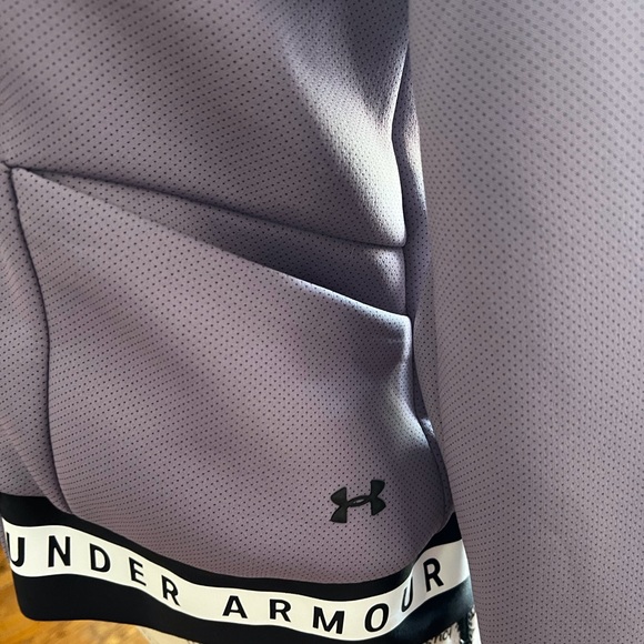 EUC Women’s UNDER ARMOUR Unstoppable Full Zip Hoodie Jacket - Medium - Picture 4 of 11